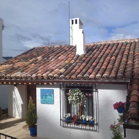 El Rincon De Paco Guest House เซกูรา เดลา เซียร์รา ภายนอก รูปภาพ