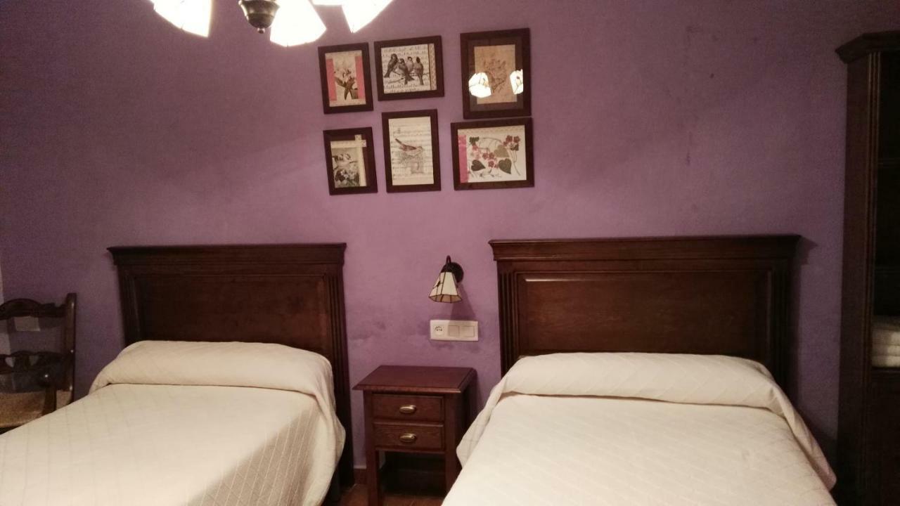 El Rincon De Paco Guest House เซกูรา เดลา เซียร์รา ภายนอก รูปภาพ