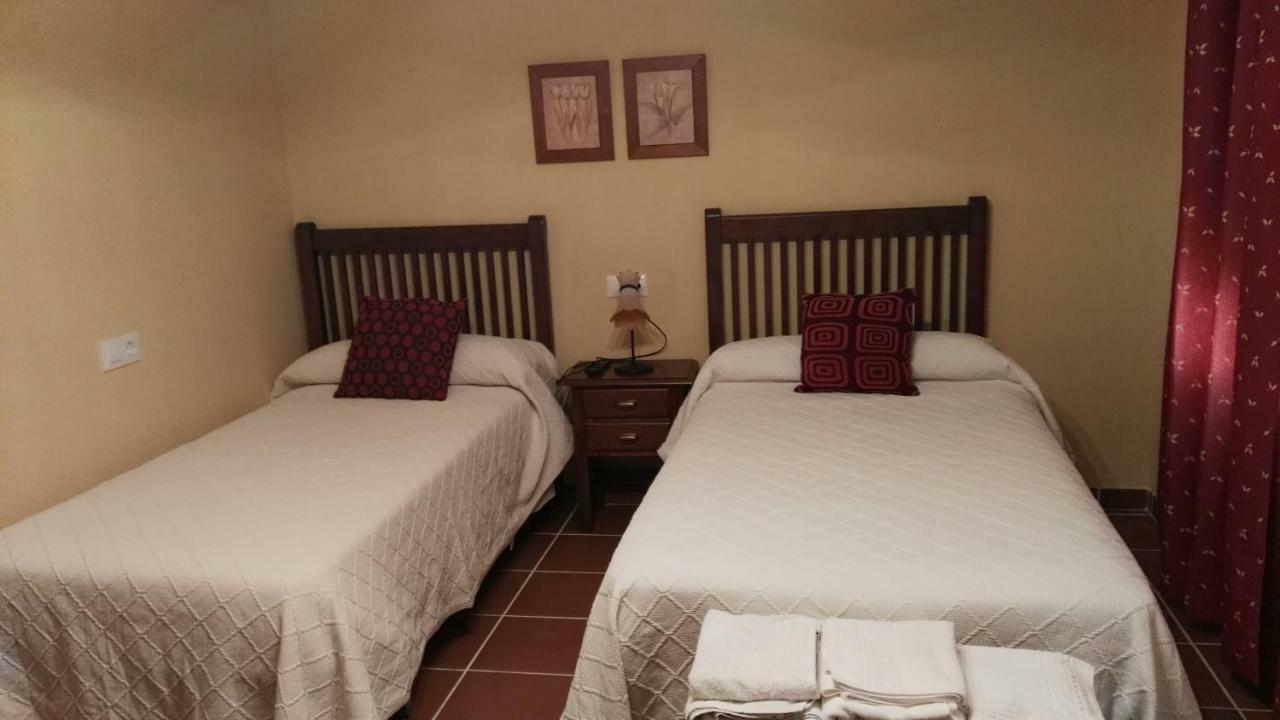 El Rincon De Paco Guest House เซกูรา เดลา เซียร์รา ภายนอก รูปภาพ