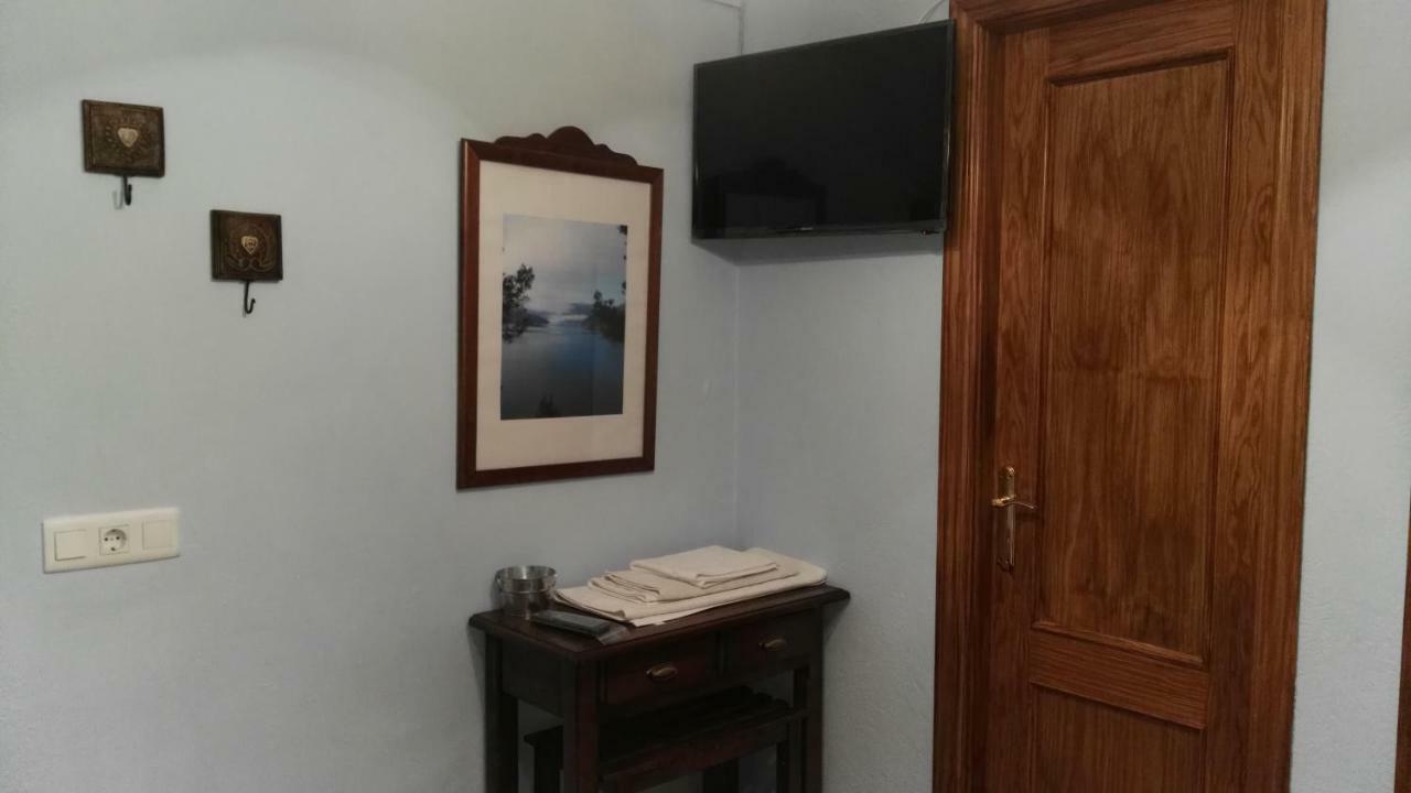 El Rincon De Paco Guest House เซกูรา เดลา เซียร์รา ภายนอก รูปภาพ